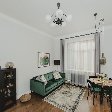 Cozy Apartment Near Zalgirio Arena By Urban Rent Kaunas Eksteriør bilde