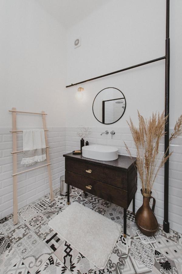 Cozy Apartment Near Zalgirio Arena By Urban Rent Kaunas Eksteriør bilde