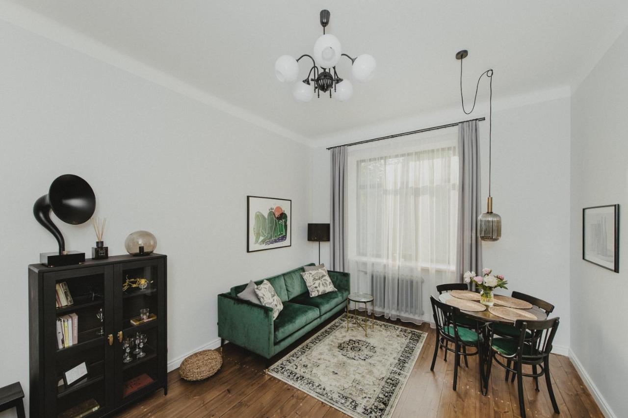 Cozy Apartment Near Zalgirio Arena By Urban Rent Kaunas Eksteriør bilde
