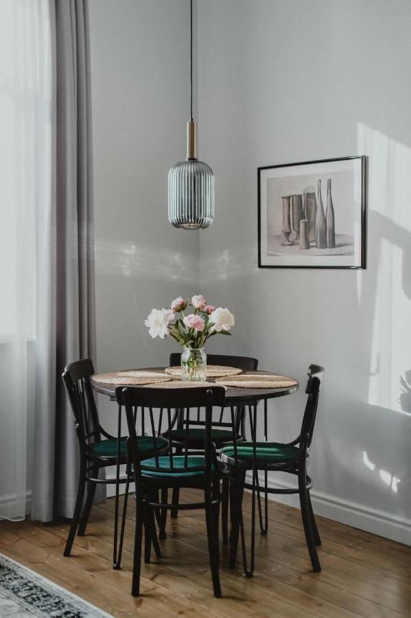 Cozy Apartment Near Zalgirio Arena By Urban Rent Kaunas Eksteriør bilde